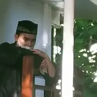 Alvin Faiz berduka (Budy Santoso/Kapanlagi.com)