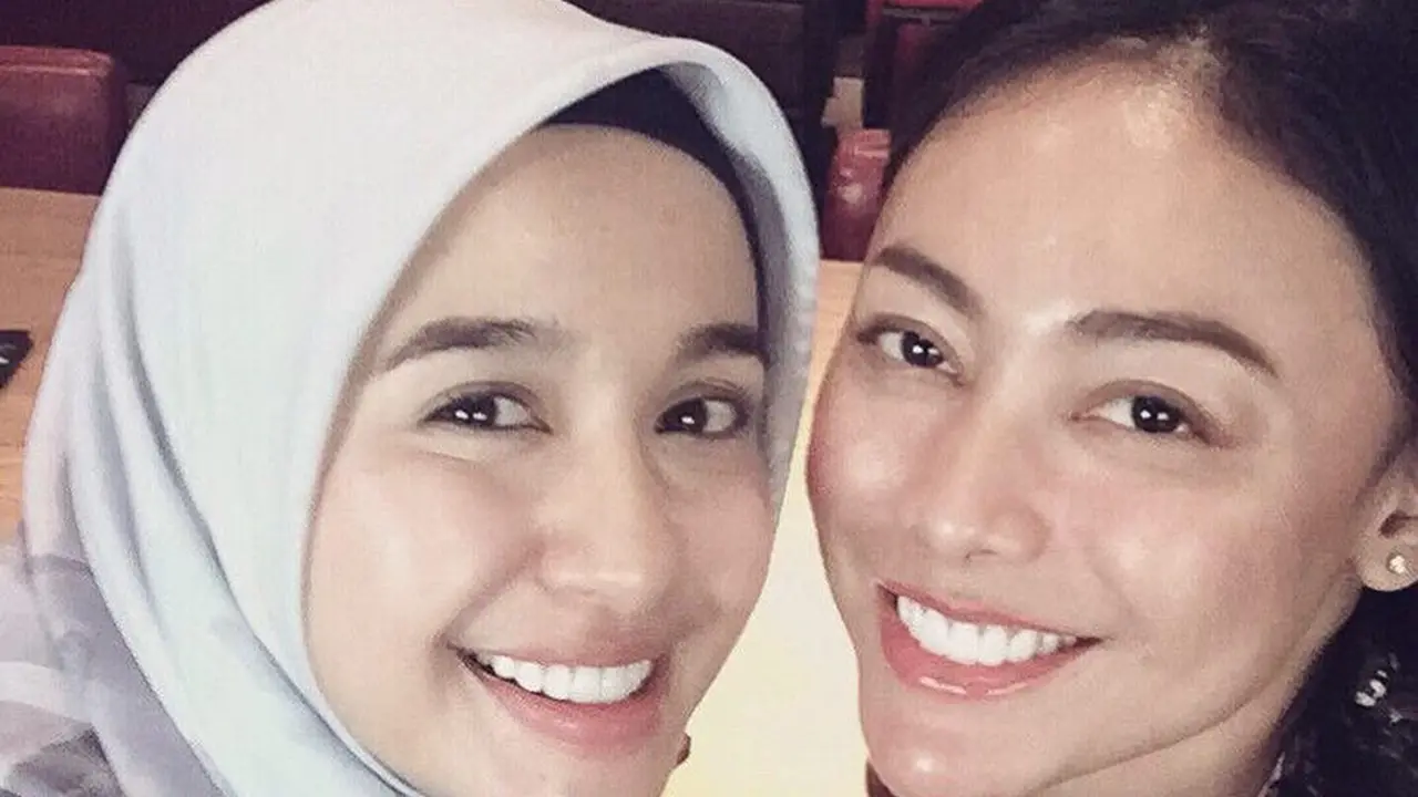 Laudya Cynthia Bella dan Whulandary Herman