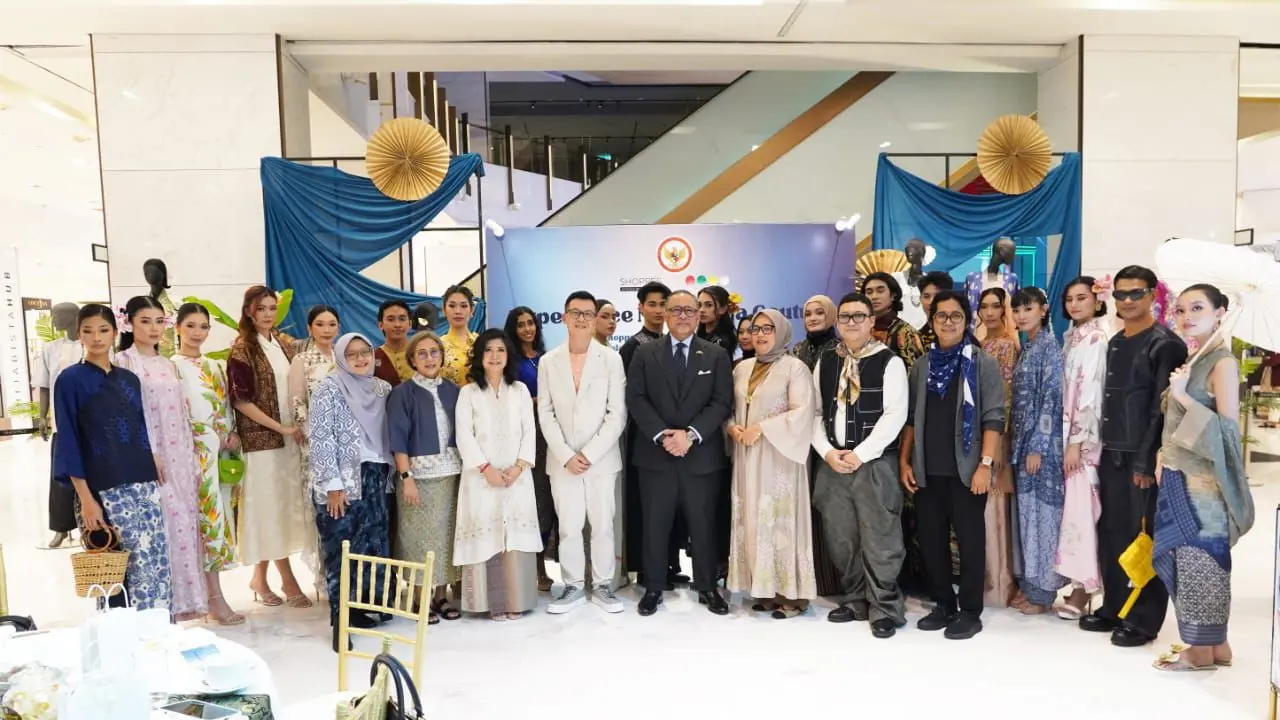 Sebelas brand fashion Indonesia berkolaborasi dengan Colabstore Malaysia.