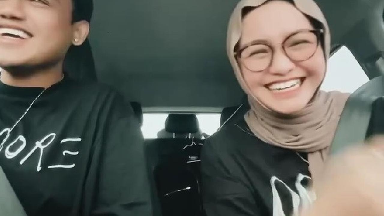 Perjalanan Cinta Dimansyah Laitupa dan Salma Salsabil