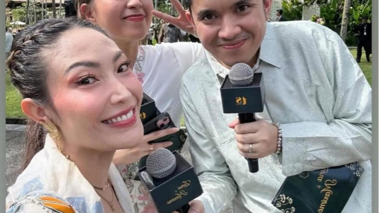 Komika Oza Rangkuti dan Aisha Lahtiba Jadi MC di Momen Siraman Luna Maya-Maxime Bouttier di Bali, Suami Istri Kompak Meriahkan Acara