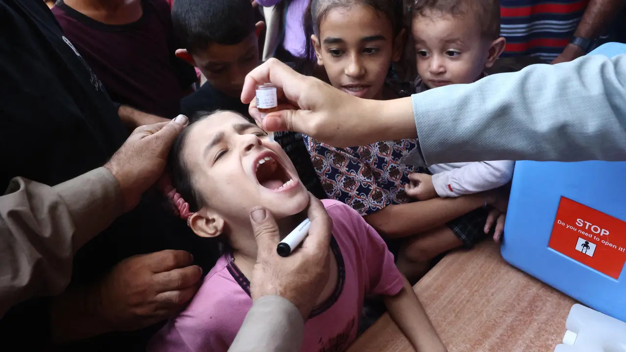 Jangkau Ratusan Ribu Anak-anak, Program Vaksinasi Polio Tahap Dua Dilaksanakan di Gaza