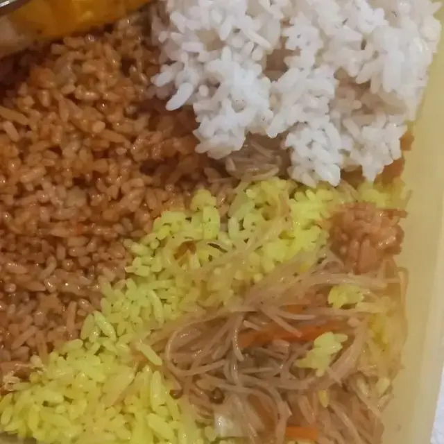 6 Potret Perpaduan Dua Makanan Ini Bikin Kenyang Duluan, Jadi Porsi Jumbo