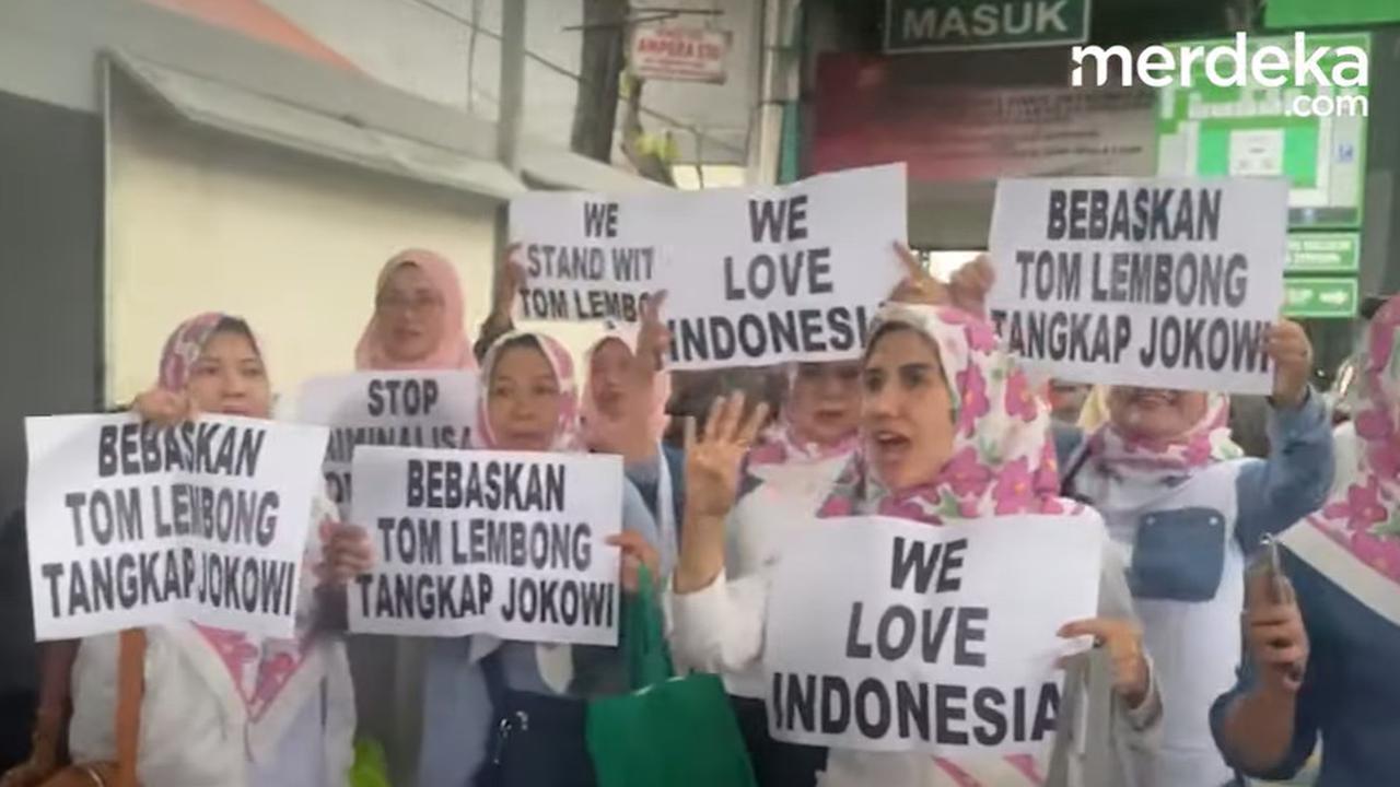 VIDEO: Emosi Meledak Emak-Emak Tom Lembong Kalah Praperadilan, Lantang Minta Keadilan ke Prabowo