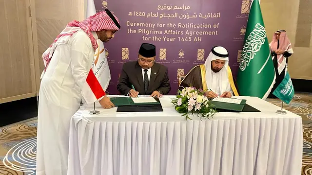 Menag RI Yaqut Cholil Qoumas bersama Menhaj Arab Saudi Tawfiq F Al-Rabiah