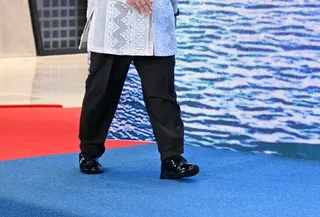 Presiden Prabowo Subianto Memakai Barong Batik Saat Gala Dinner KTT ASEAN (Biro Pers, Media, dan Informasi Sekretariat Presiden)