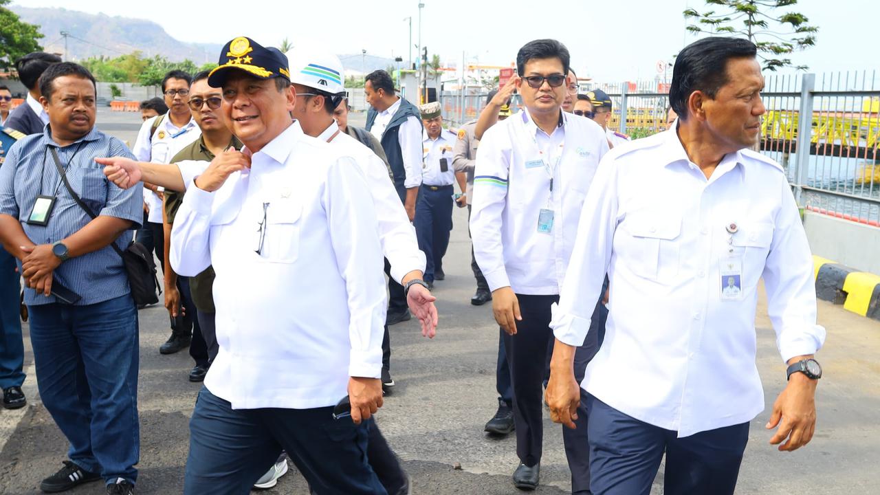 Wamenhub Komjen Pol Suntana Tinjau Pelabuhan Ketapang Banyuwangi