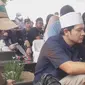 &nbsp;&nbsp;Dimas Seto saat pemakaman ayahnya (sumber&nbsp; Intens Investigasi)