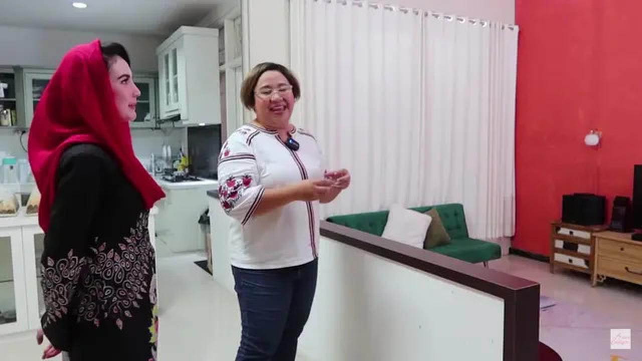 Serba Putih dan Mewah, Ini 7 Potret Dapur Baru Arumi Bachsin