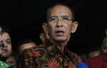 Suryadharma Ali dan Jejak Peluru di Ruang Kerjanya