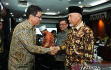 Dana Transfer Daerah Anjlok Rp300 T, Sumbar Usulkan Pemerintah Pusat Ambil Alih Gaji ASN