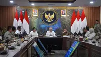 Menteri Koordinator Bidang Pangan Zulkifli Hasan menjelaskan mengenai isu kebocoran Gula Kristal Rafinasi (GKR) ke pasar konsumsi. (Dok Menko Pangan)