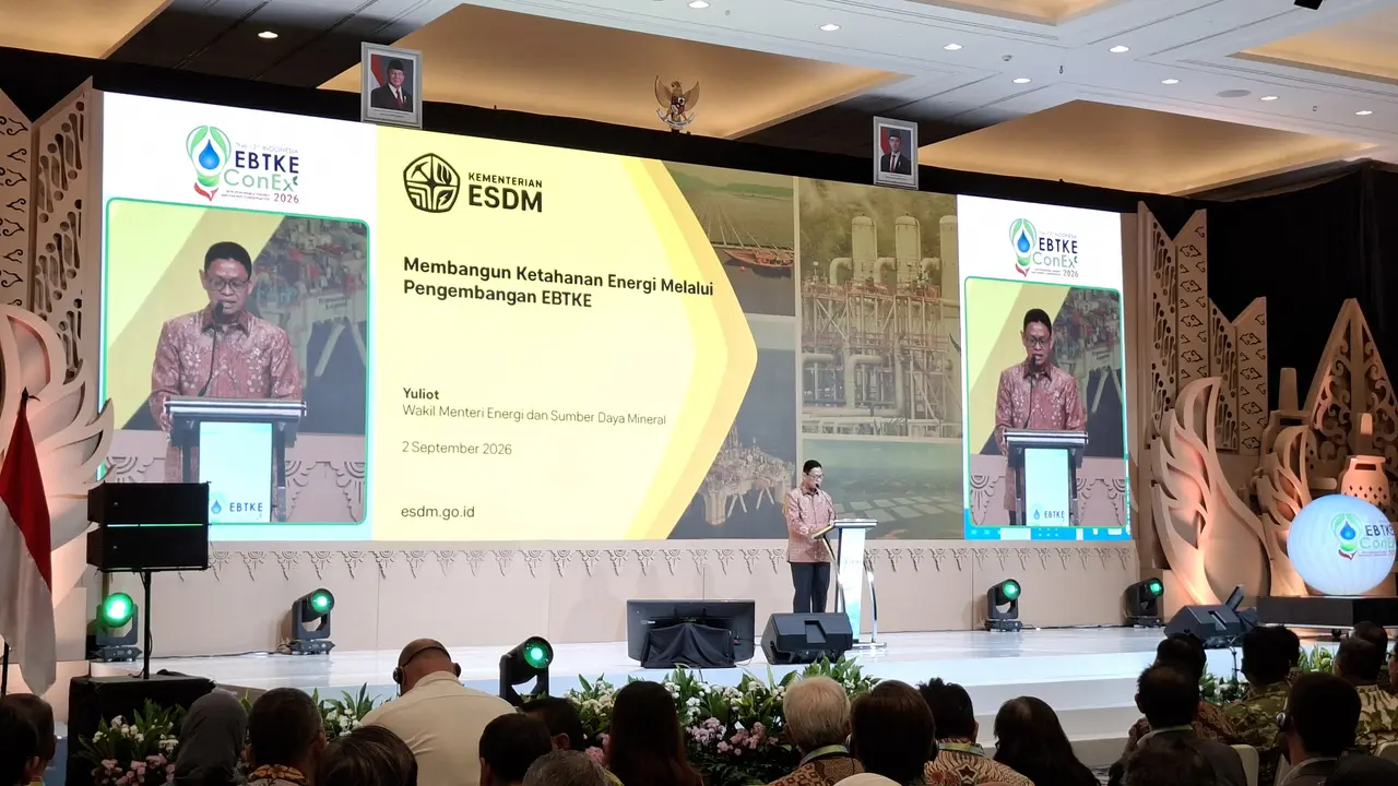 Wakil Menteri Energi dan Sumber Daya Mineral (ESDM), Yuliot Tanjung dalam EBTKE ConEx di JIExpo Kemayoran, Jakarta, Rabu (2/9/2026). (Liputan6.com/Arief)