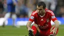 Javier Mascherano. Bek tengah asal Argentina ini didatangkan Liverpool dari West Ham pada tengah musim 2006/2007. Selama 3,5 musim ia tampil 139 laga dengan torehan 2 gol dan 7 assist. Prestasi terbaiknya adalah finalis Liga Champions 2006/2007. Ia pensiun di Estudiantes pada 2010. (AFP/Glyn Kirk)