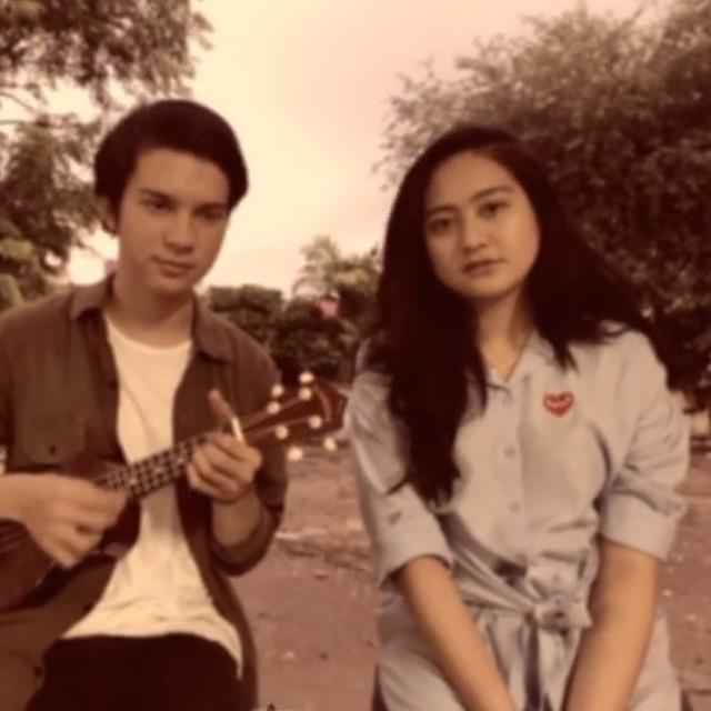 Main Film Bareng Ini 6 Momen Kebersamaan Salshabilla Adriani dengan Endy Arfian