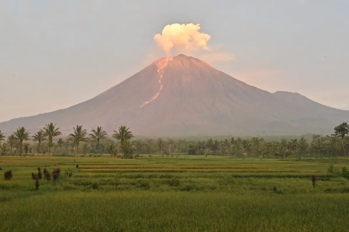 Gunung Semeru Pasca Erupsi