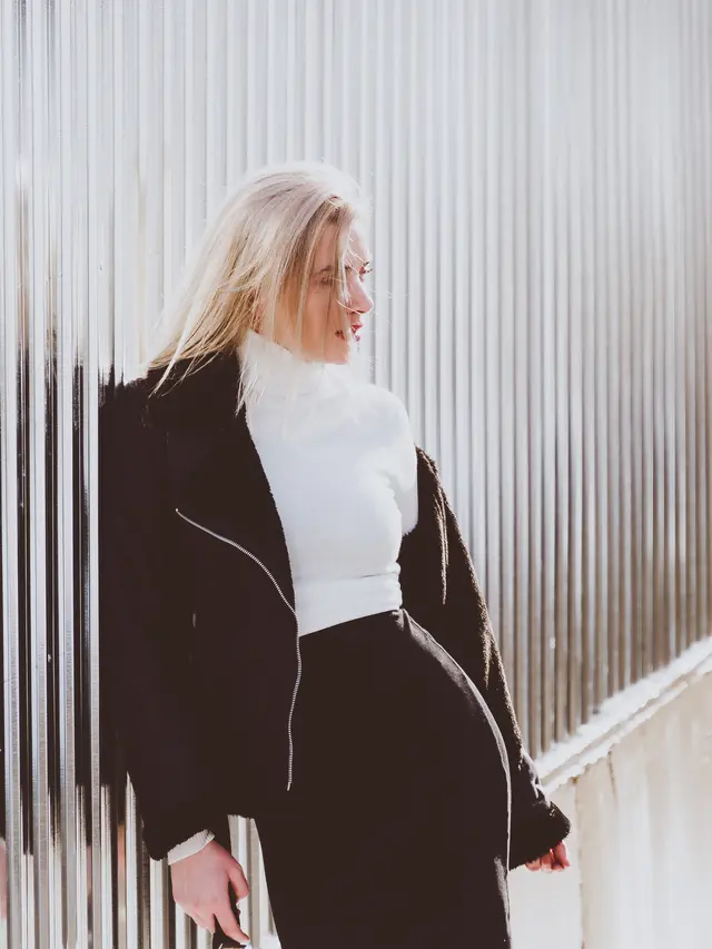 ilustrasi arti warna hitam/unsplash