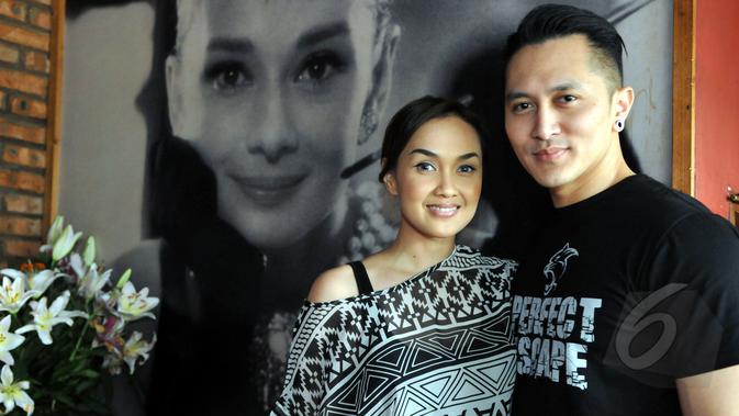 Mengintip Kemesraan Demian dan Sara Wijayanto Sebelum Dicor Hidup-hidup