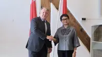 Menteri Luar Negeri Republik Indonesia (Menlu RI) Retno Marsudi (kanan) dan Menlu Denmark Lars Løkke Rasmussen dalam kunjungan kerjanya ke Kopenhagen, 14 Juni 2023. (Dok: Kemlu RI)