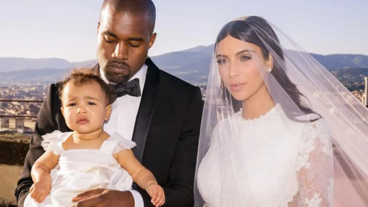 Kim Kardashian Ingin Dihamili Lagi Oleh Kanye West