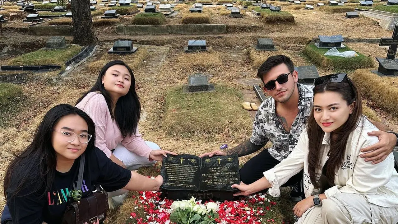 Nathalie Holscher Mengajak Pacarnya Ladislao Camara saat Ziarah ke Makam Ibunda, Netizen: Pegangan Terus Belum Halal