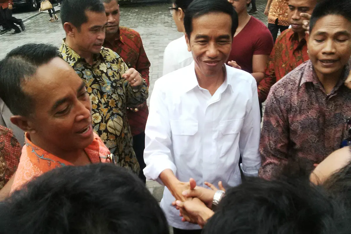 Presiden Joko Widodo atau Jokowi mewanti-wanti para menteri dan kepala daerah untuk mempersiapkan diri menangani mudik Lebaran 2023.