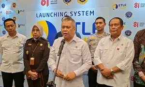 Menteri Perhubungan, Dudy Purwagandhi dalam Peluncuran ETLE Hub di kantor Kementerian Perhubungan, Jakarta, Senin (10/8/2026). (Liputan6.com/Arief)