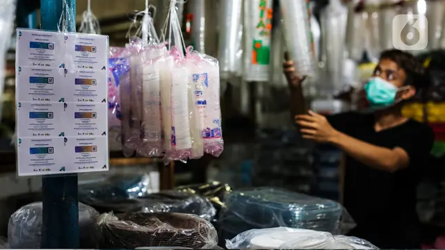 Upaya Pedagang Pasar Santa Menarik Pelanggan di Masa PPKM