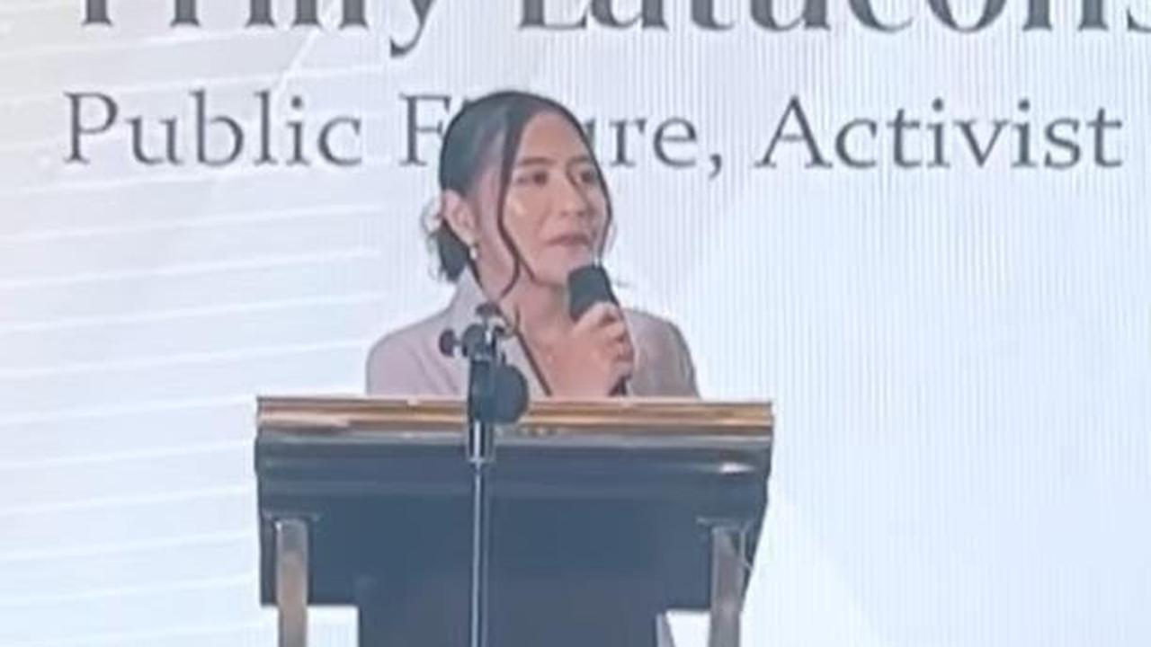 Prilly Latuconsina juga memberi pesan untuk para perempuan agar bersama-sama menjadi perempuan berpengaruh yang hebat.<br>