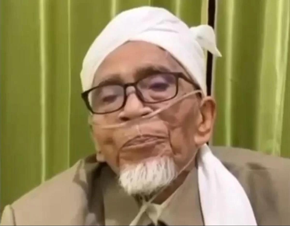 Mustasyar PBNU, Tuan Guru Haji (TGH) Muhammad Turmudzi Badaruddin