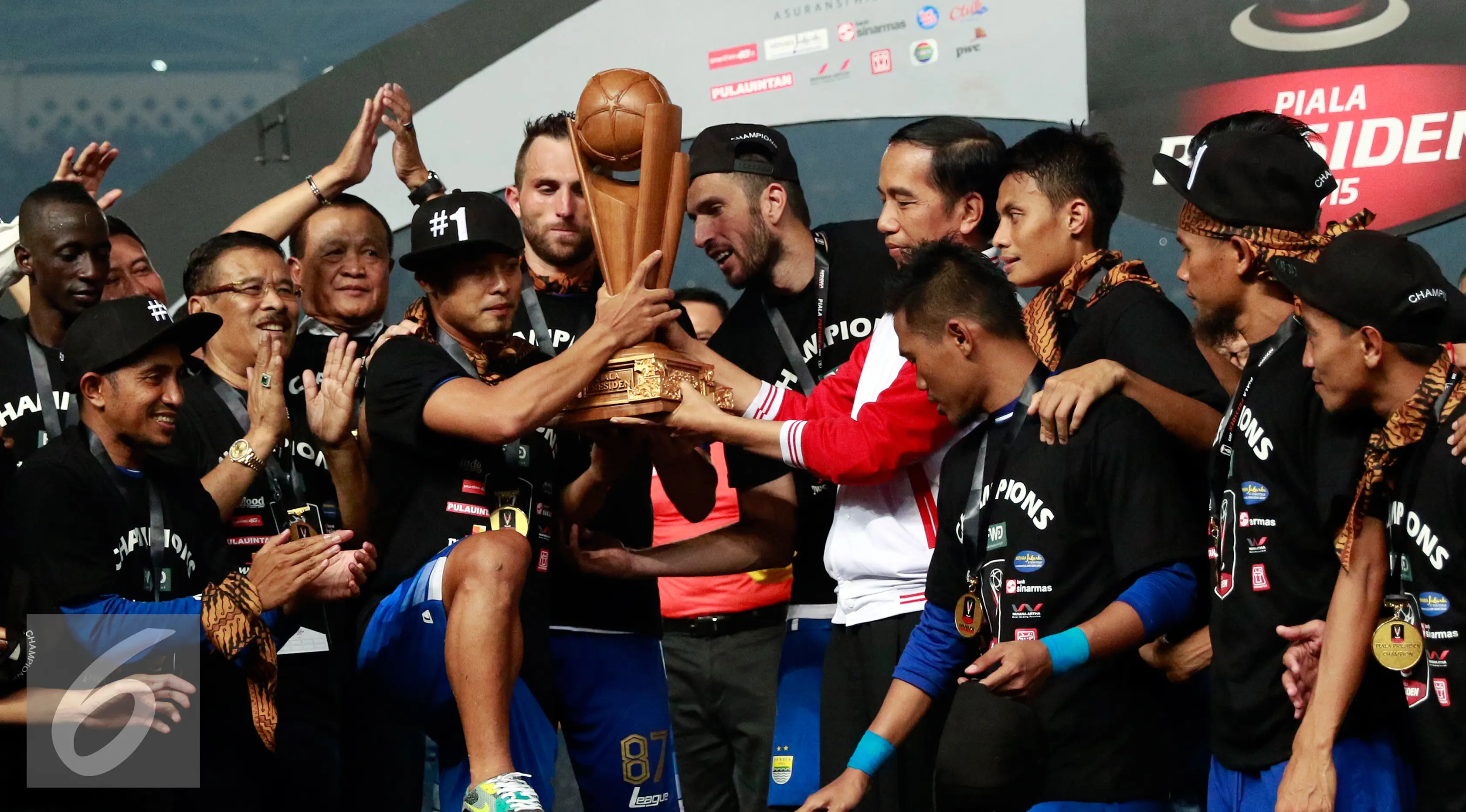 Persib saat memenangkan Piala Presiden 2015. (Liputan6.com/Yoppy Renato)