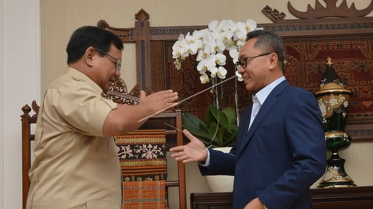 Ketua Umum DPP Partai Amanat Nasional (PAN) Zulkifli Hasan (Zulhas) bersama Ketua Umum Partai Gerindra Prabowo Subianto (Istimewa)