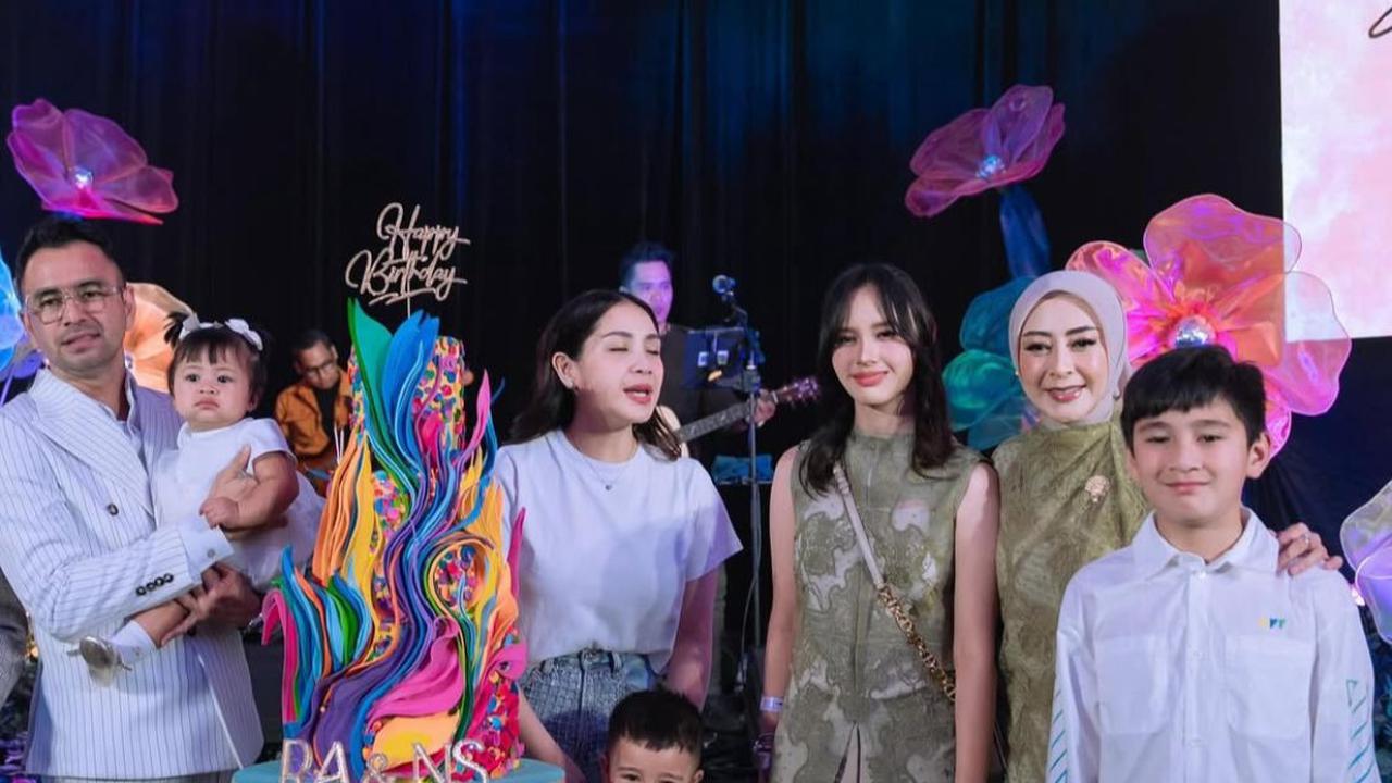 Kejutan Ulang Tahun Raffi Ahmad dan Nagita Slavina, Dekorasi Mewah hingga Tamu Selebriti