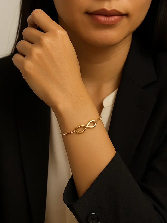 Gelang Emas Simbol Infinity untuk Wanita Karier Modern (Image by ChatGPT)