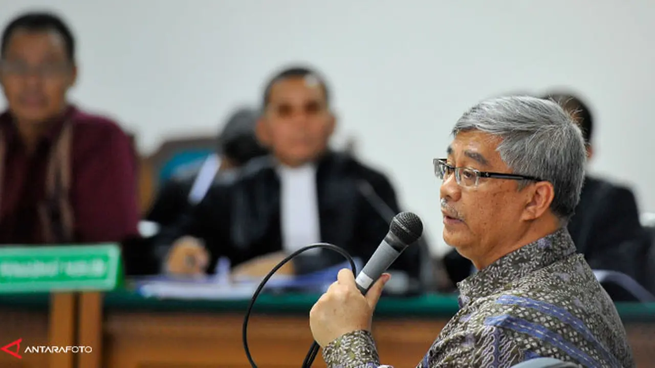 sidang-akil-antara-140130c.jpg