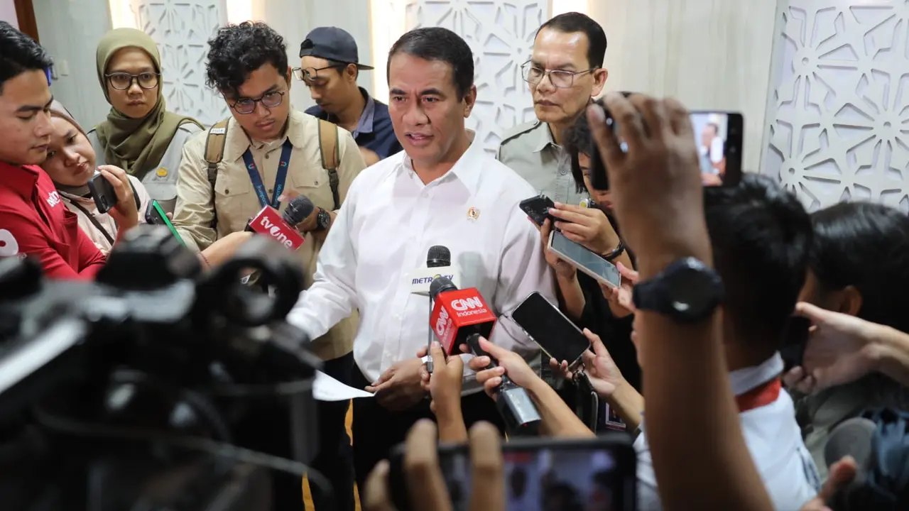 Dalam Hitungan Menit, Mentan Amran Copot 3 Pejabat yang Terbukti Terima Suap Miliaran
