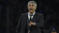 Quique Setien menjadi manajer di Barcelona selama tujuh bulan saja. Banyak orang yang menganggapnya sebagai manajer terburuk Barca baru-baru ini. Namun beberapa orang yang lain mengangga dirinya tak diberi kesempatan untuk beradaptasi dengan pekerjaannya. (AFP/Filippo Monteforte)