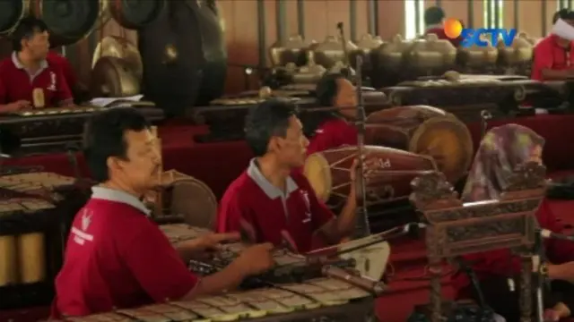 Jelang pernikahan Kahiyang –Bobby, tim gamelan tradisional Jawa telah menyiapkan 40 gending untuk resepsi pernikahan.