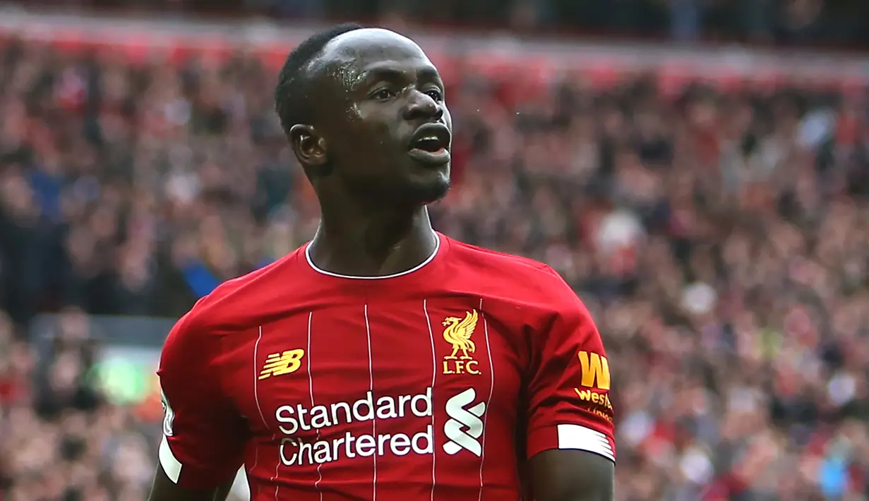 Perwakilan Real Madrid dikabarkan telah membuka pembicaraan informal tentang kemungkinan transfer Mane dan siap melayangkan tawaran senilai 150 juta euro untuk pemain asal Senegal ini. (AFP/Geoff Caddick)
