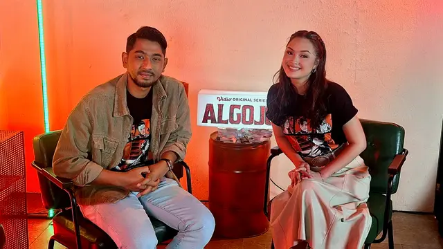 Arya Saloka dan Caitlin Halderman