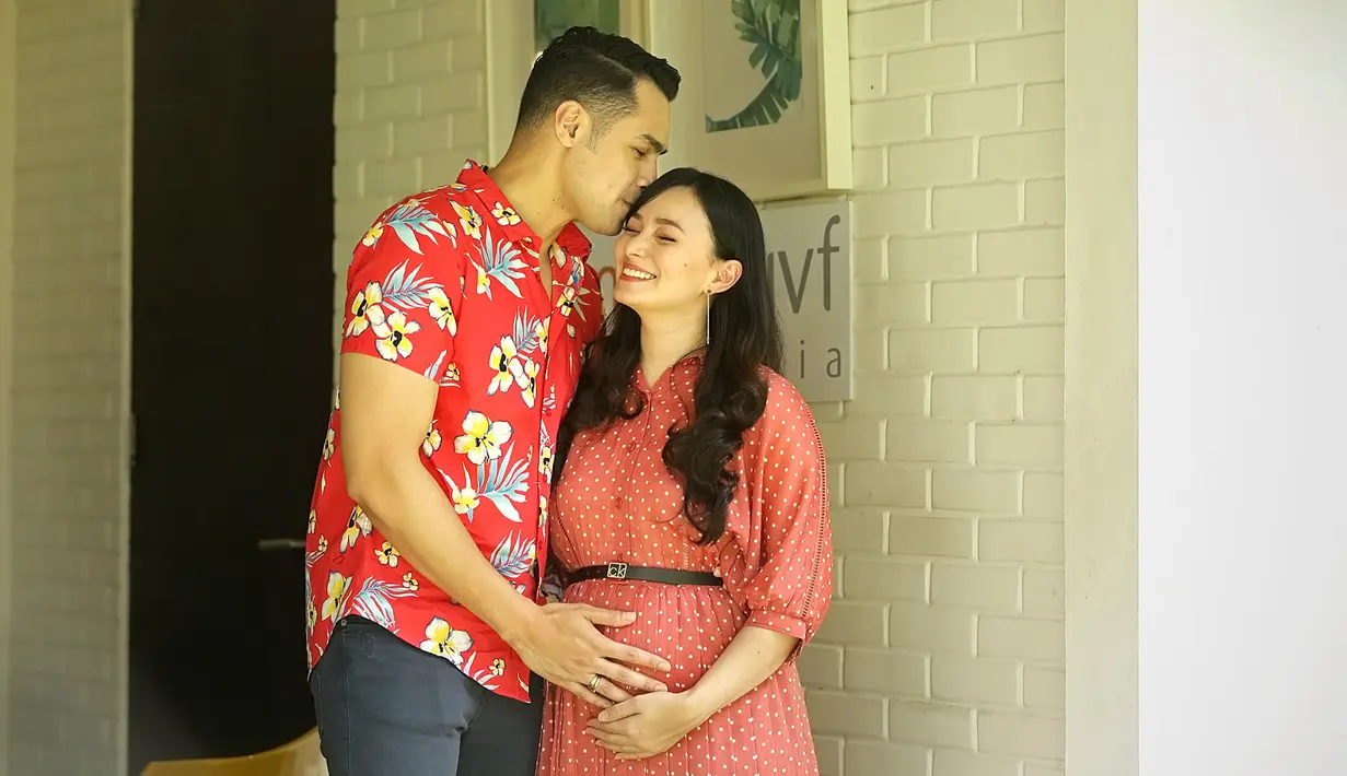 Asmirandah dan Jonas Rivanno (Bambang E Ros/Fimela.com)