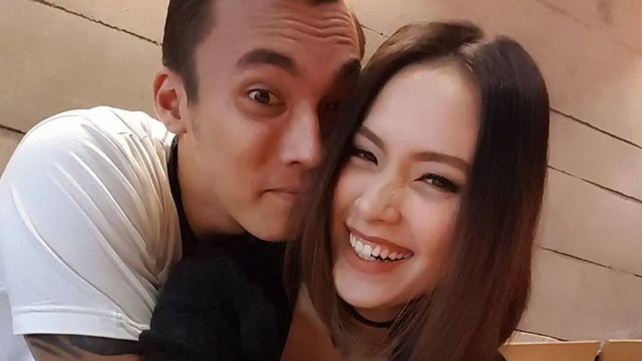 Rendy Kjaernett dan Lady Veronica Nayoan
