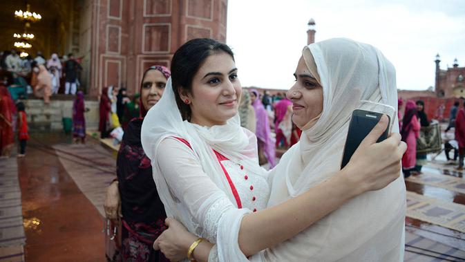 Idul Fitri di Pakistan (AFP PHOTO)