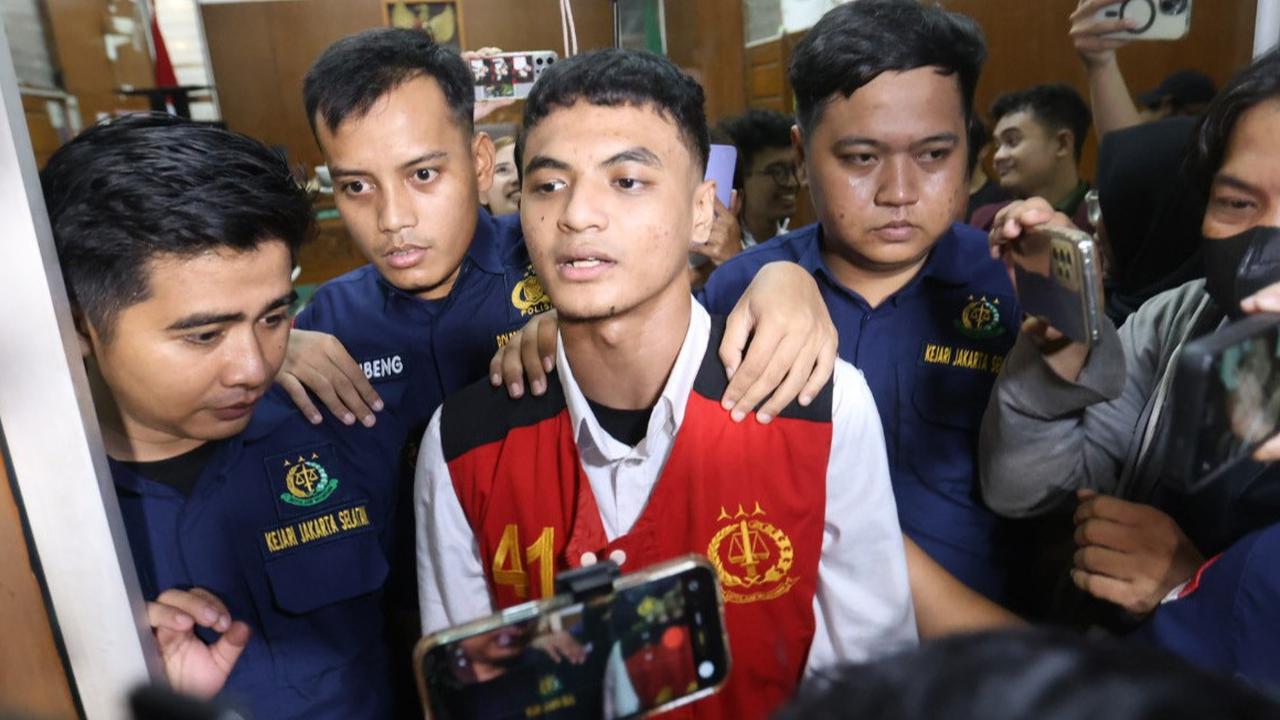 FOTO: Vadel Badjideh Divonis 9 Tahun Penjara dalam Kasus Asusila Anak dan Aborsi