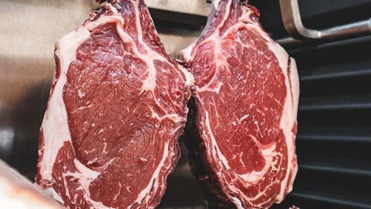 9 Tips Menyimpan Sisa Daging Kurban agar Awet dan Tetap Enak