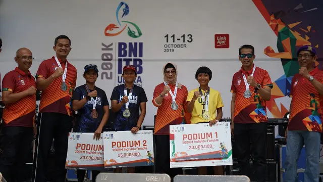 Meiman dan Eni Rosita Ungkap Kunci Sukses Juara BNI ITB Ultra Marathon