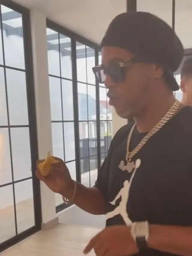 Raffi Ahmad dan Ronaldinho (Instagram/raffinagita1717)