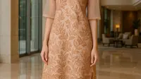 9 Model Tunik Batik Terbaru untuk Remaja agar Tidak Terlihat Tua, Inspirasi Gaya Etnik Elegan 2025