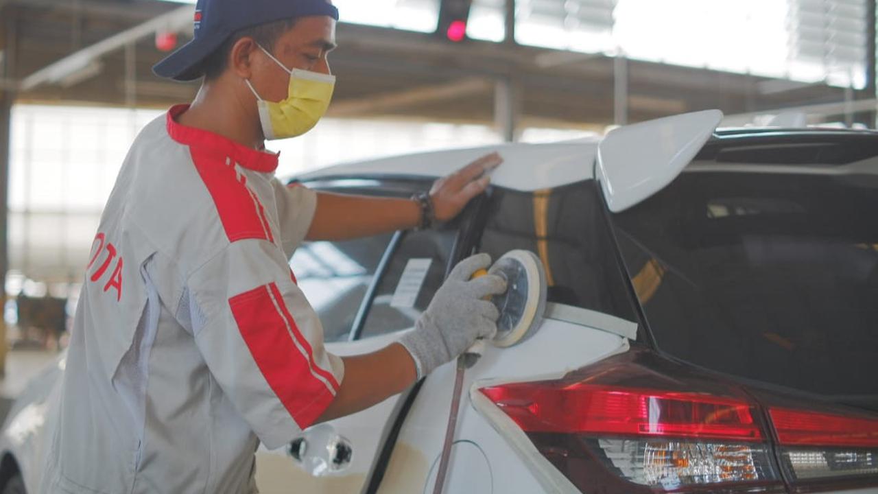 Rekomendasi Pengkilap Body Mobil yang Aman dan Efisien