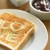 [Love Story] Puji Istrimu Meski Ia Memberimu Roti Gosong